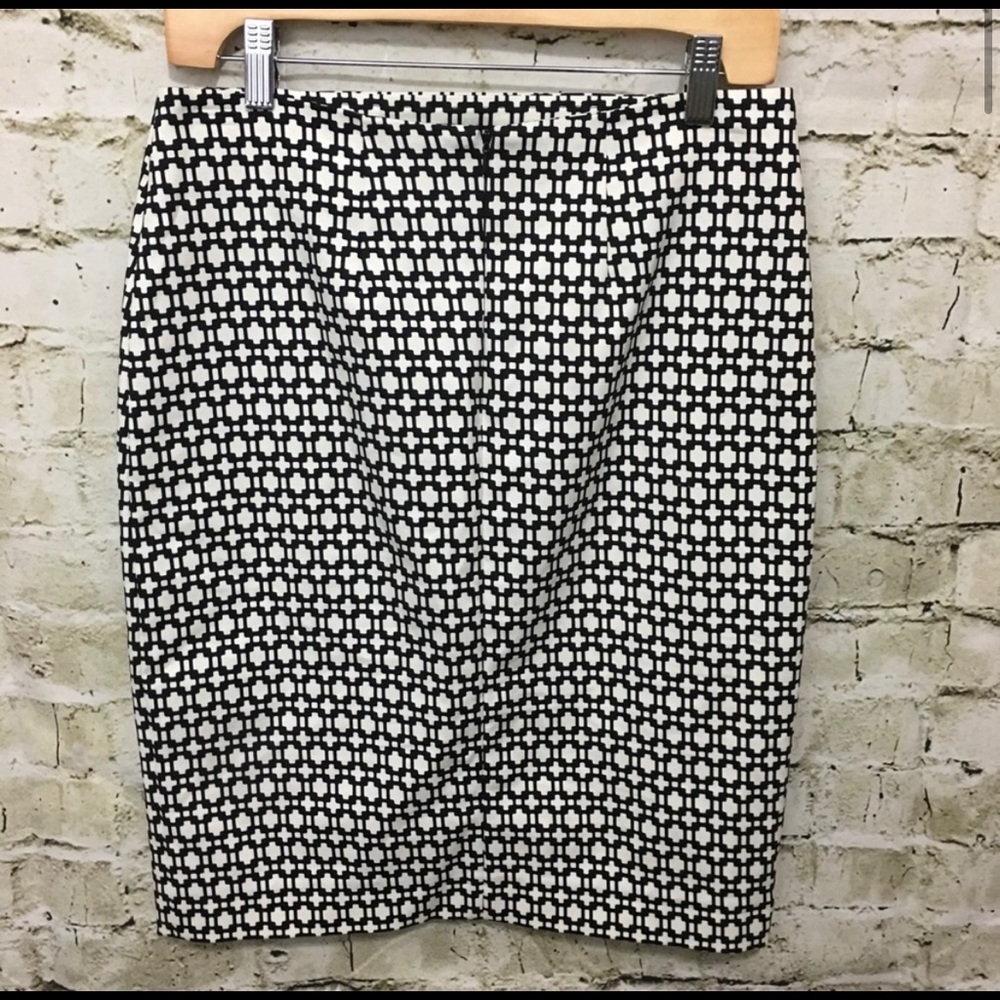 NWOT ALEXIS Pellier pencil skirt with slit -M - Picture 8 of 11